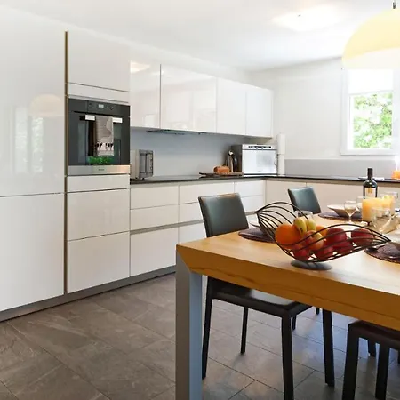 Aventura Apartment *